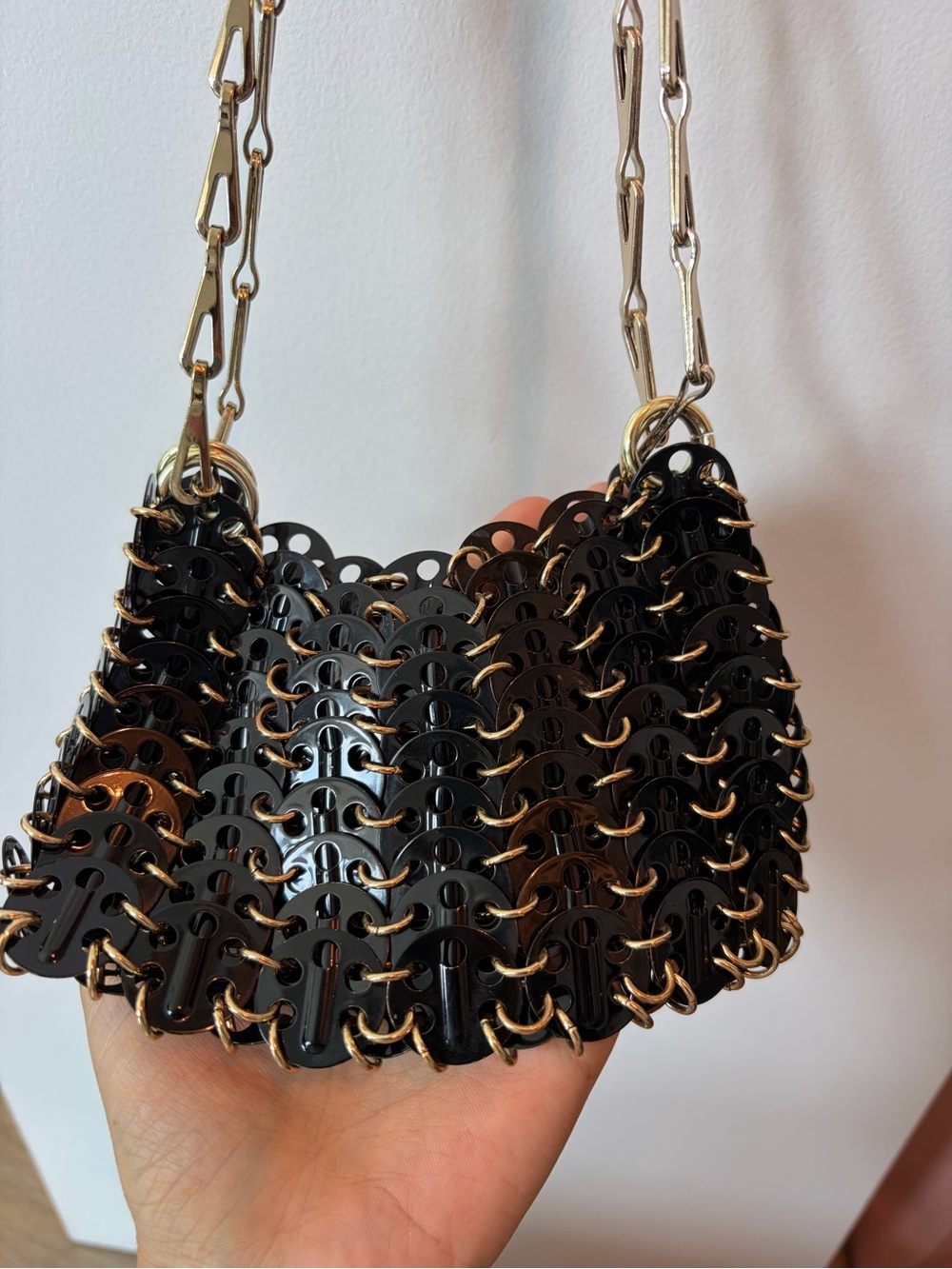 Paco Rabanne Black Sequin-Link Shoulder Bag with Gold Chain - Picture 3 of 6
